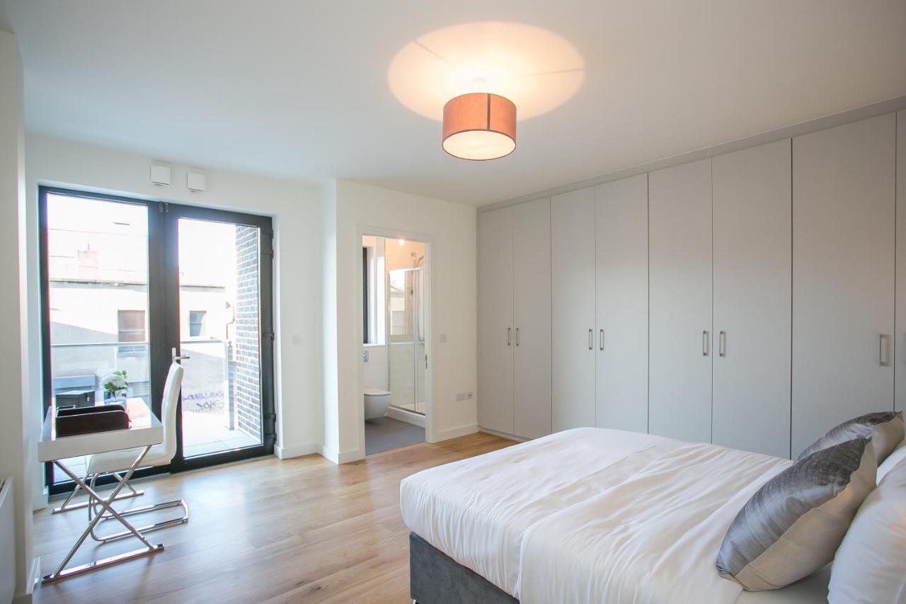 Grand Canal Square Apartments Дъблин Екстериор снимка