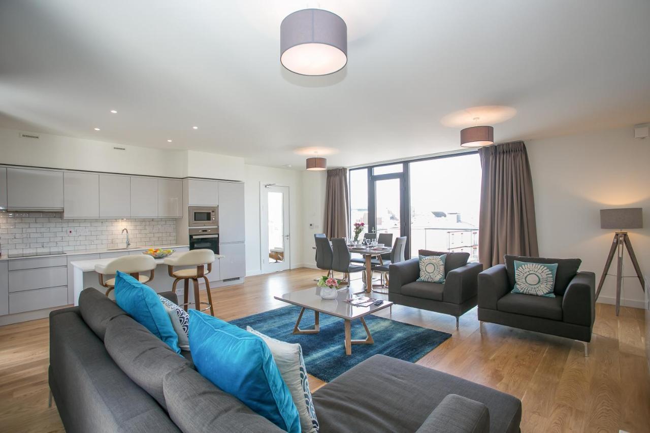 Grand Canal Square Apartments Дъблин Екстериор снимка