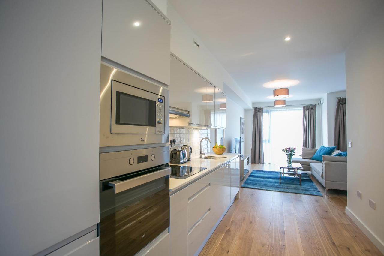 Grand Canal Square Apartments Дъблин Екстериор снимка