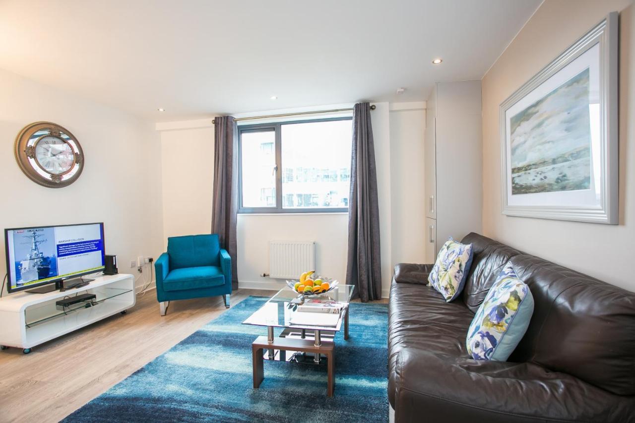 Grand Canal Square Apartments Дъблин Екстериор снимка