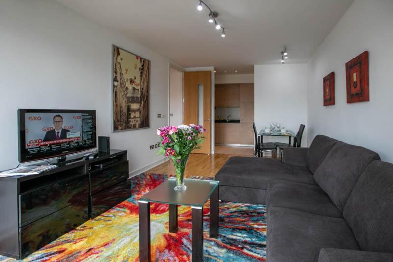 Grand Canal Square Apartments Дъблин Екстериор снимка