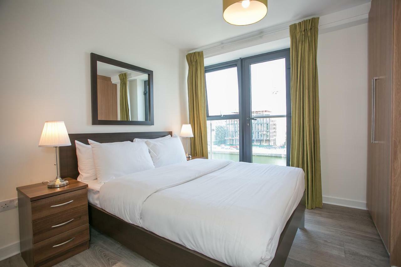 Grand Canal Square Apartments Дъблин Екстериор снимка