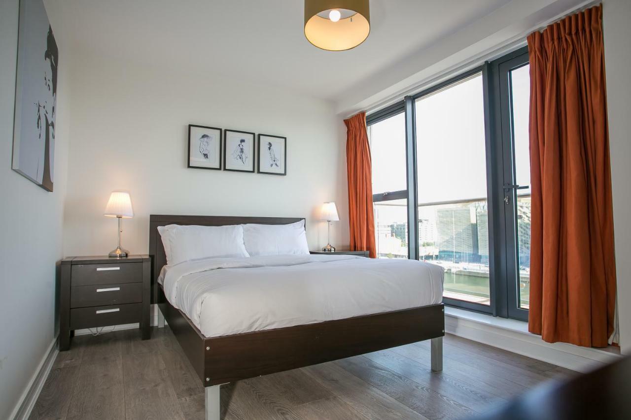 Grand Canal Square Apartments Дъблин Екстериор снимка